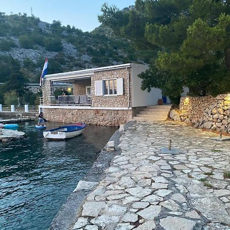 Villa Kuca Za Odmor Jelena Starigrad Paklenica Exterior foto