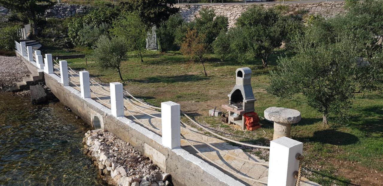 Villa Kuca Za Odmor Jelena Starigrad Paklenica Exterior foto