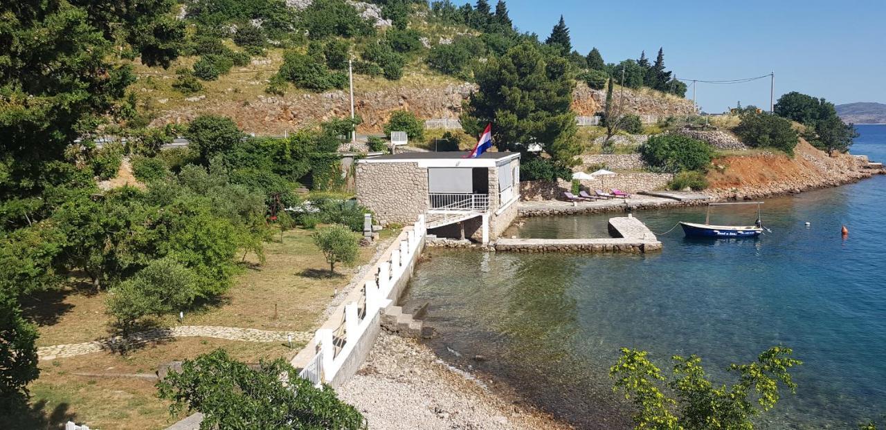 Villa Kuca Za Odmor Jelena Starigrad Paklenica Exterior foto