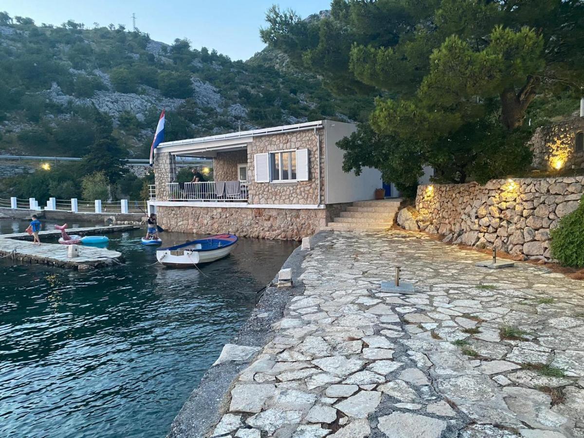 Villa Kuca Za Odmor Jelena Starigrad Paklenica Exterior foto