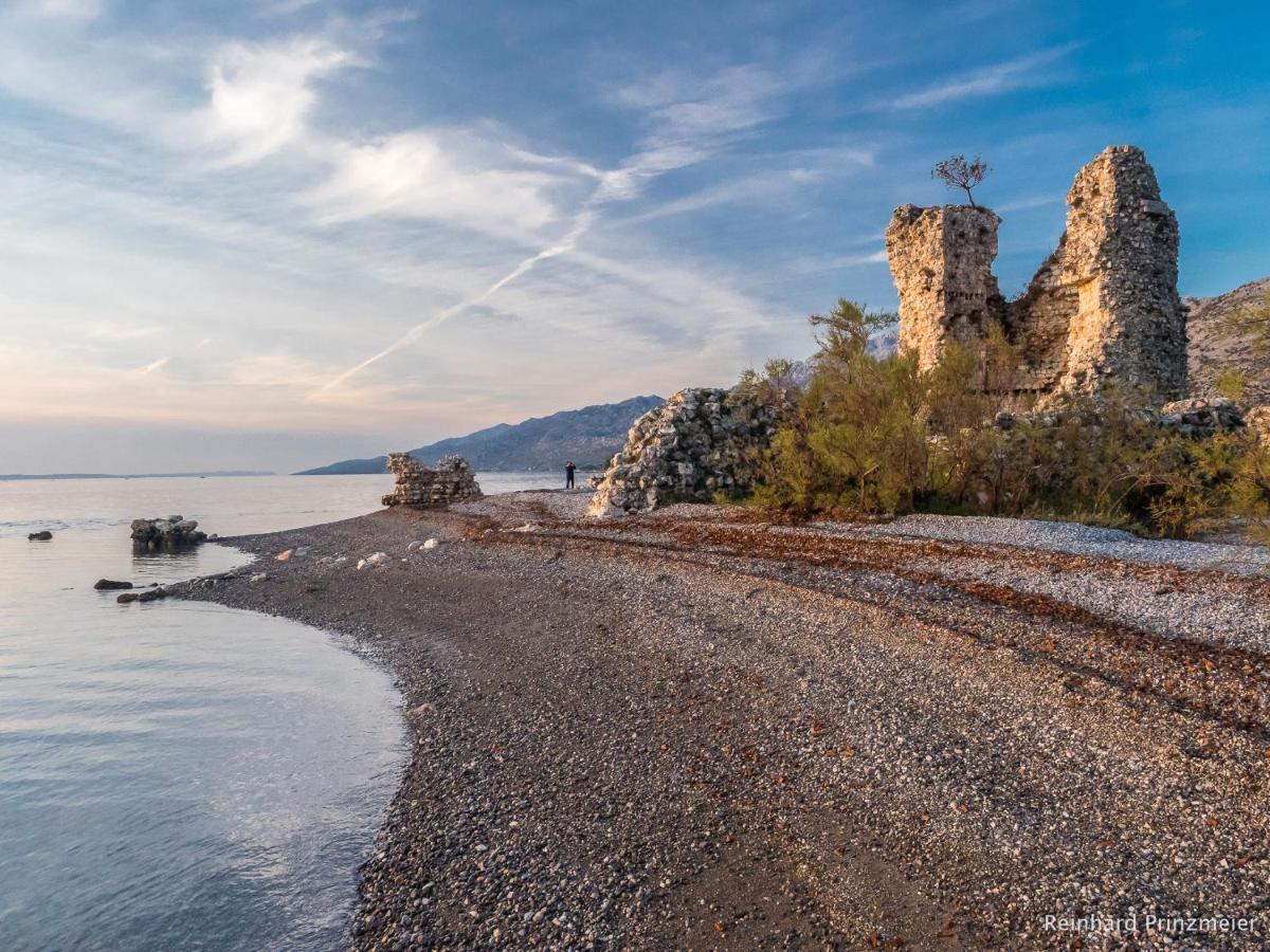 Villa Kuca Za Odmor Jelena Starigrad Paklenica Exterior foto