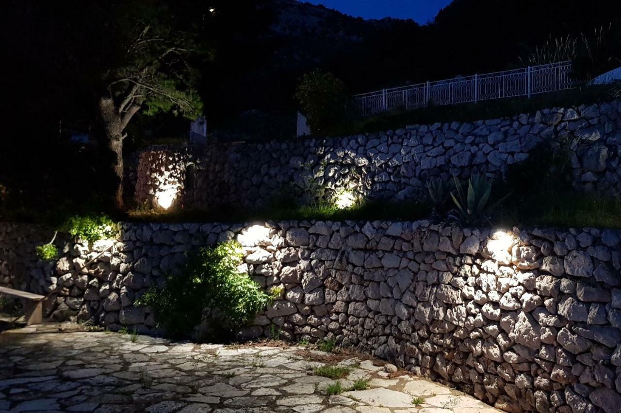 Villa Kuca Za Odmor Jelena Starigrad Paklenica Exterior foto