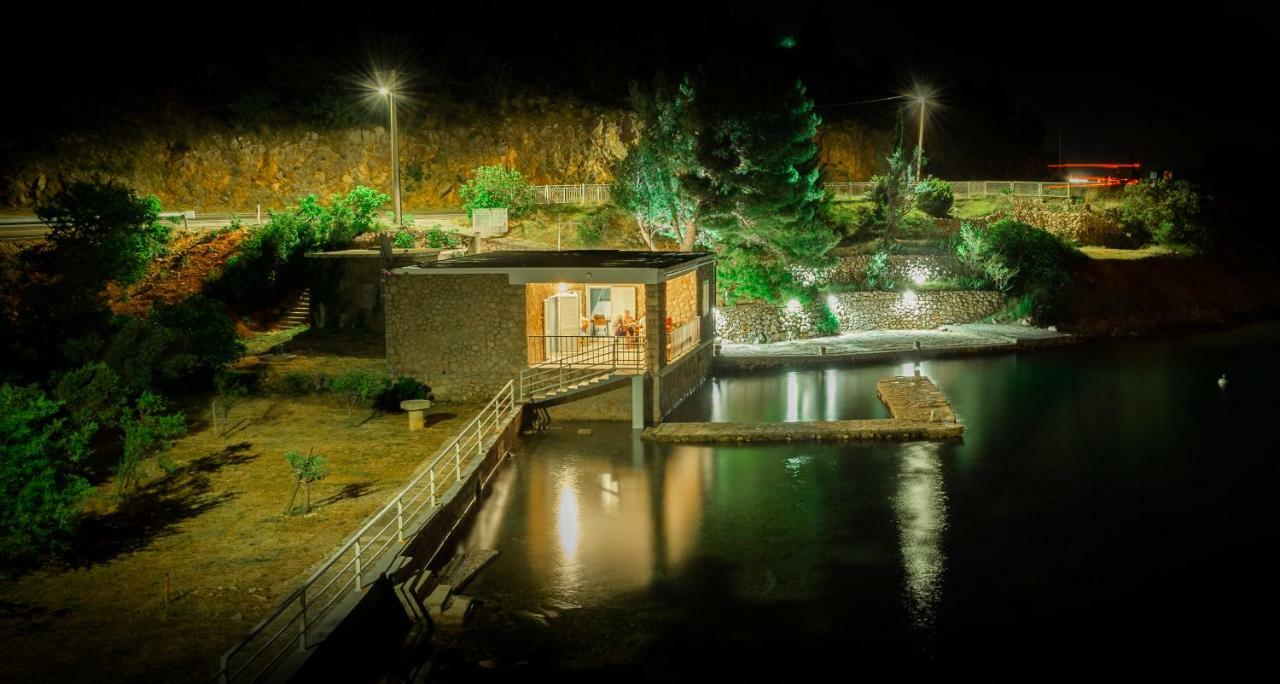 Villa Kuca Za Odmor Jelena Starigrad Paklenica Exterior foto